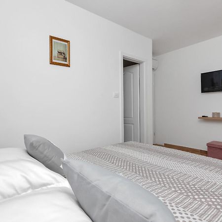 Ozici Holiday Home Danica מראה חיצוני תמונה